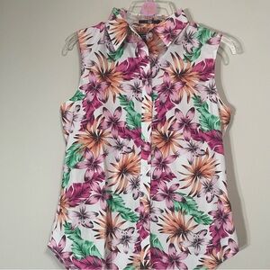 Lands' End Multicolor Floral Button-Down Shirt
Size 6 ~ NWOT ~ Casual- Vacation